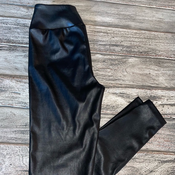 Charlotte Russe Pants - Charlotte Russe Faux Leather Leggings